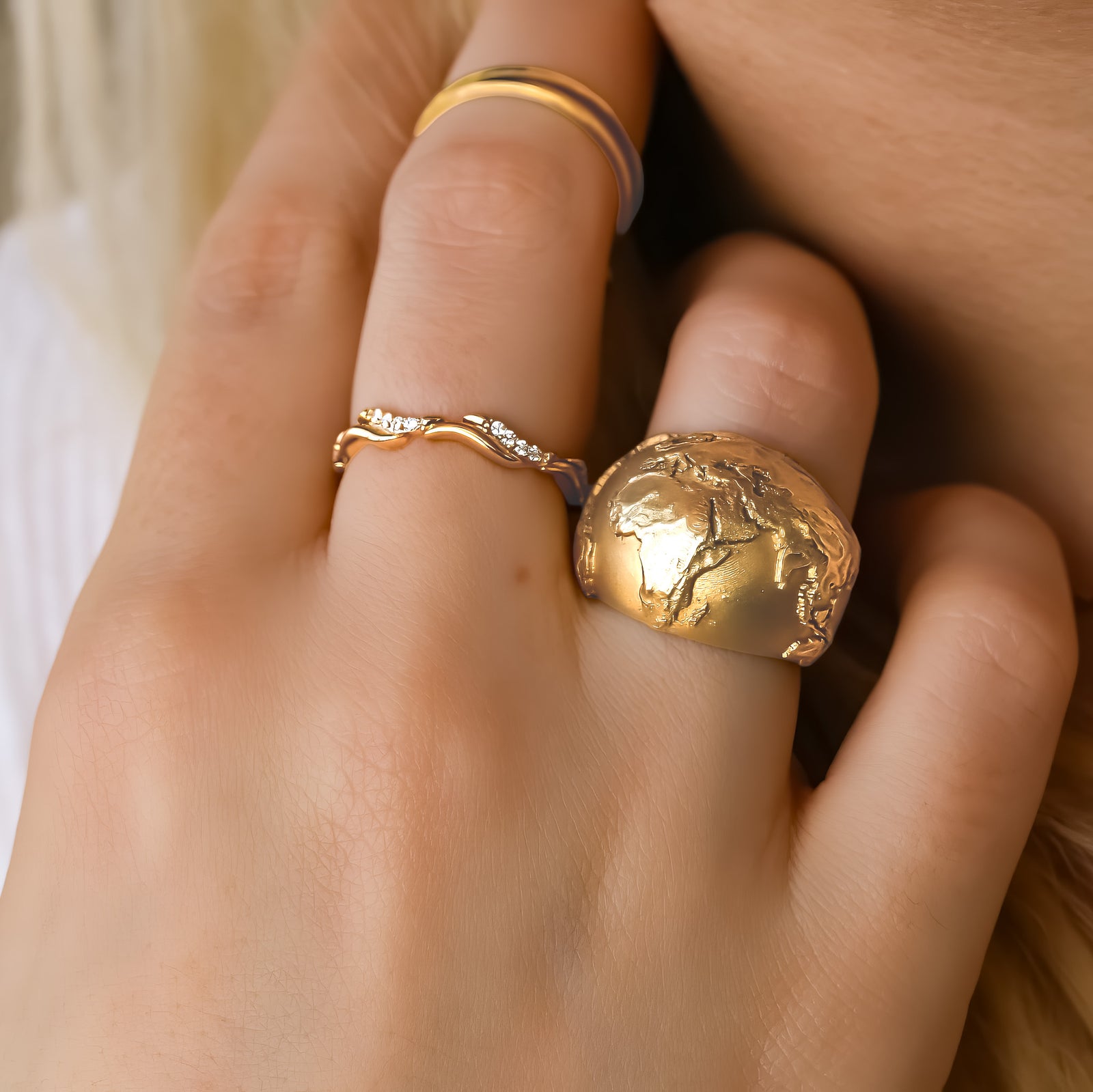 World Map Adjustable Ring