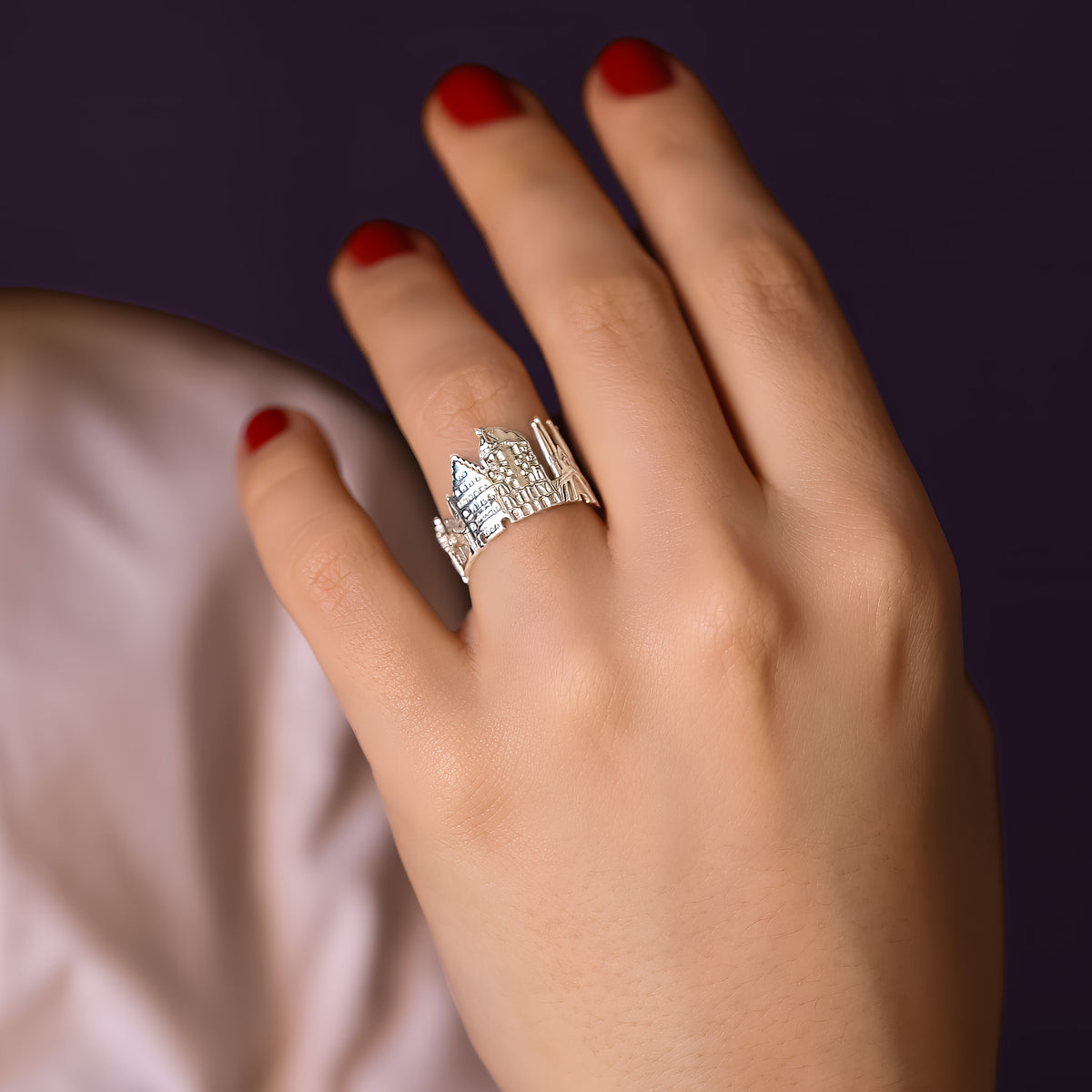 Barcelona Skyline Ring